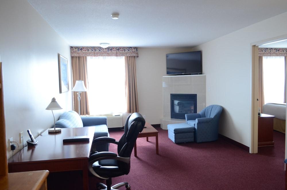 Quality Inn & Suites Edmonton International Airport Leduc Extérieur photo