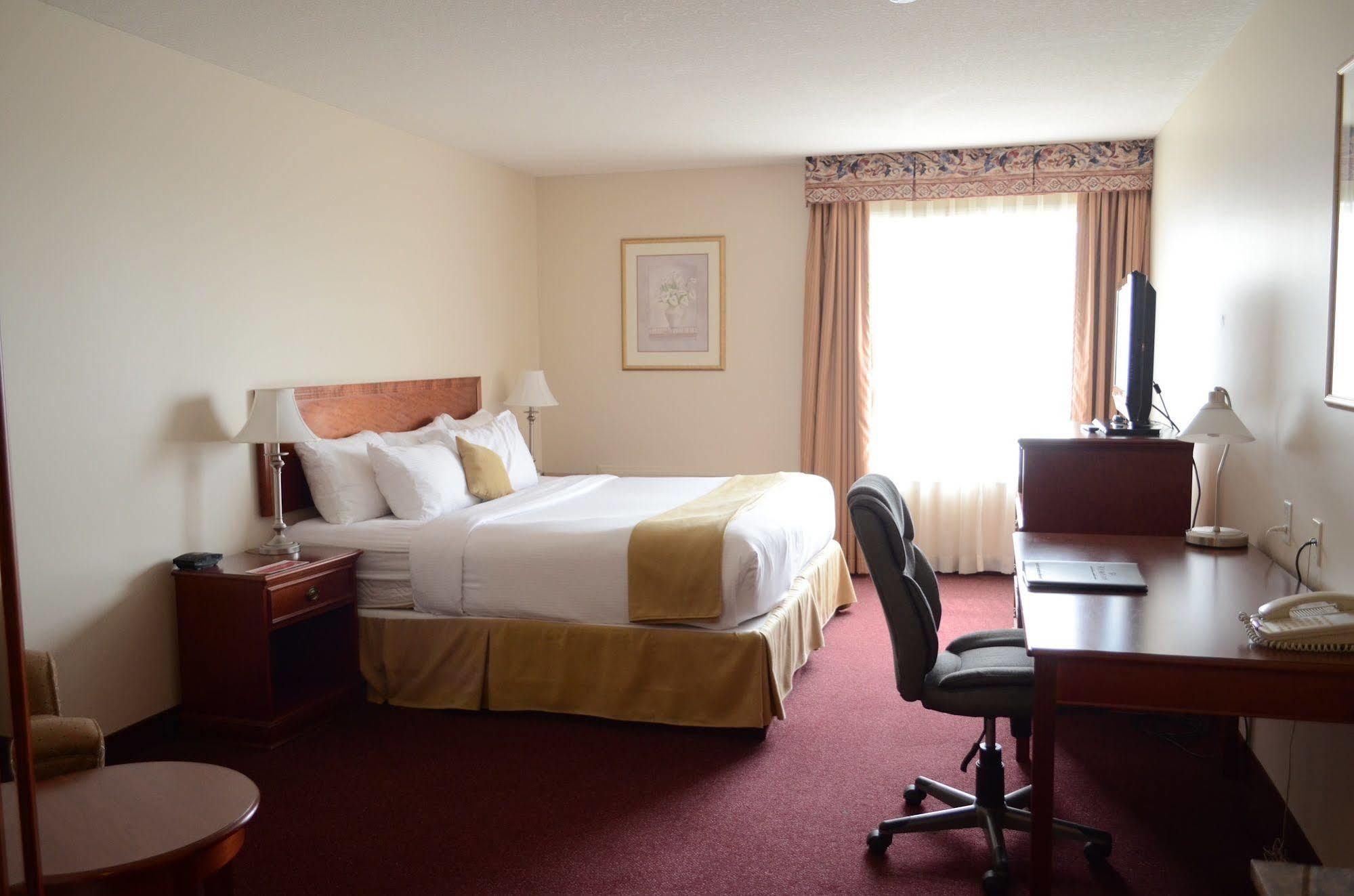 Quality Inn & Suites Edmonton International Airport Leduc Extérieur photo