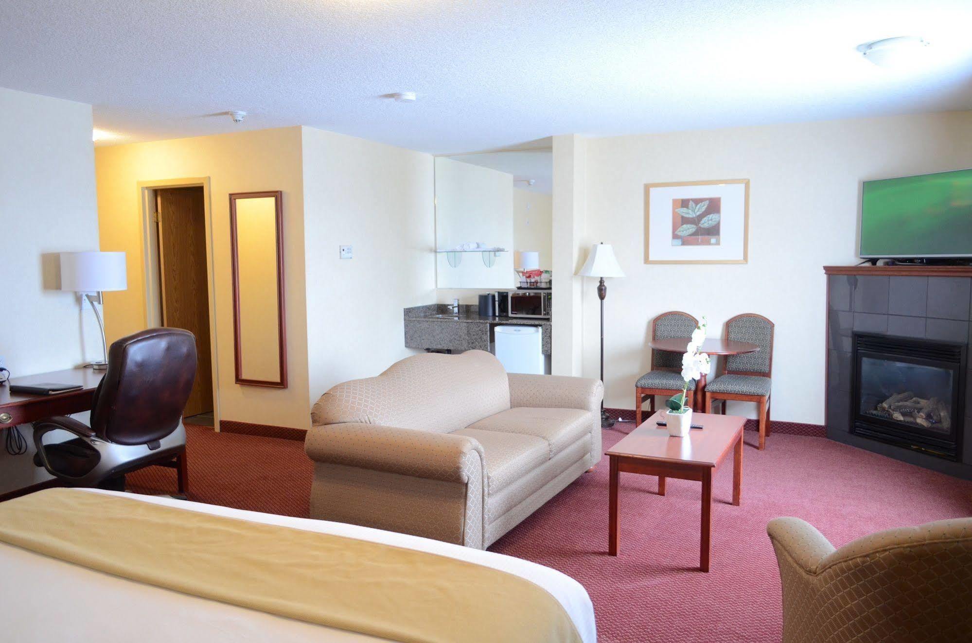 Quality Inn & Suites Edmonton International Airport Leduc Extérieur photo